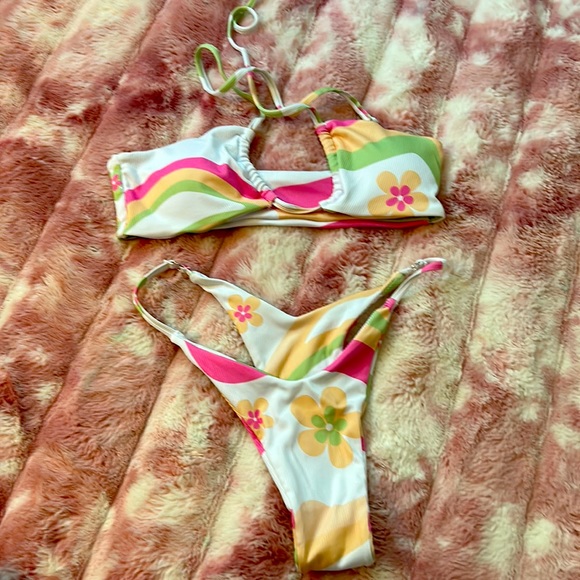 Source Unknown Other - Brand New 60s 70s Vintage FlorL Print Two Piece Swim Suit Womens Swimwear. 3/$15